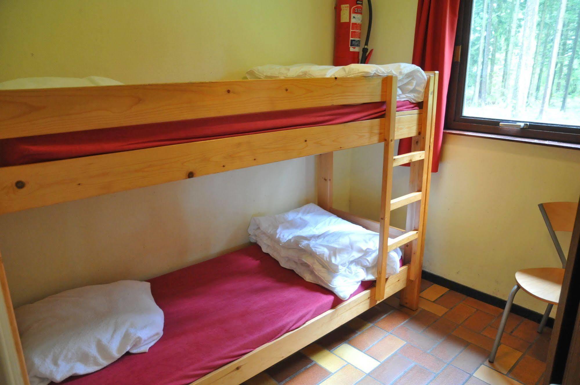 Village De Vacances De Vencimont Voneche Ngoại thất bức ảnh